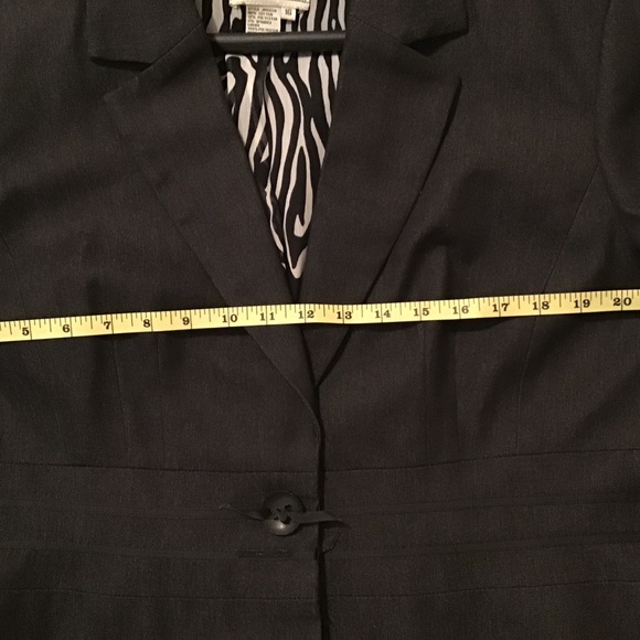 NWOT Suit coat - Picture 10 of 11